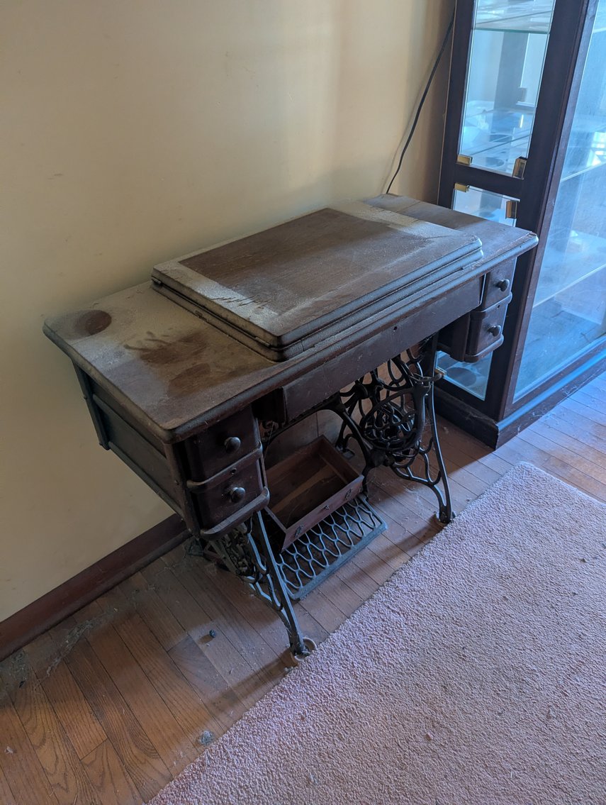 Image for 3 ADJOINING WATERFRONT PARCELS ~ 3BR HOME/ 2 PIERS/ 1.59 +/- TOTAL ACRES/ FISHING GEAR, COLLECTIBLES, HOUSEHOLD ITEMS, & TOOLS