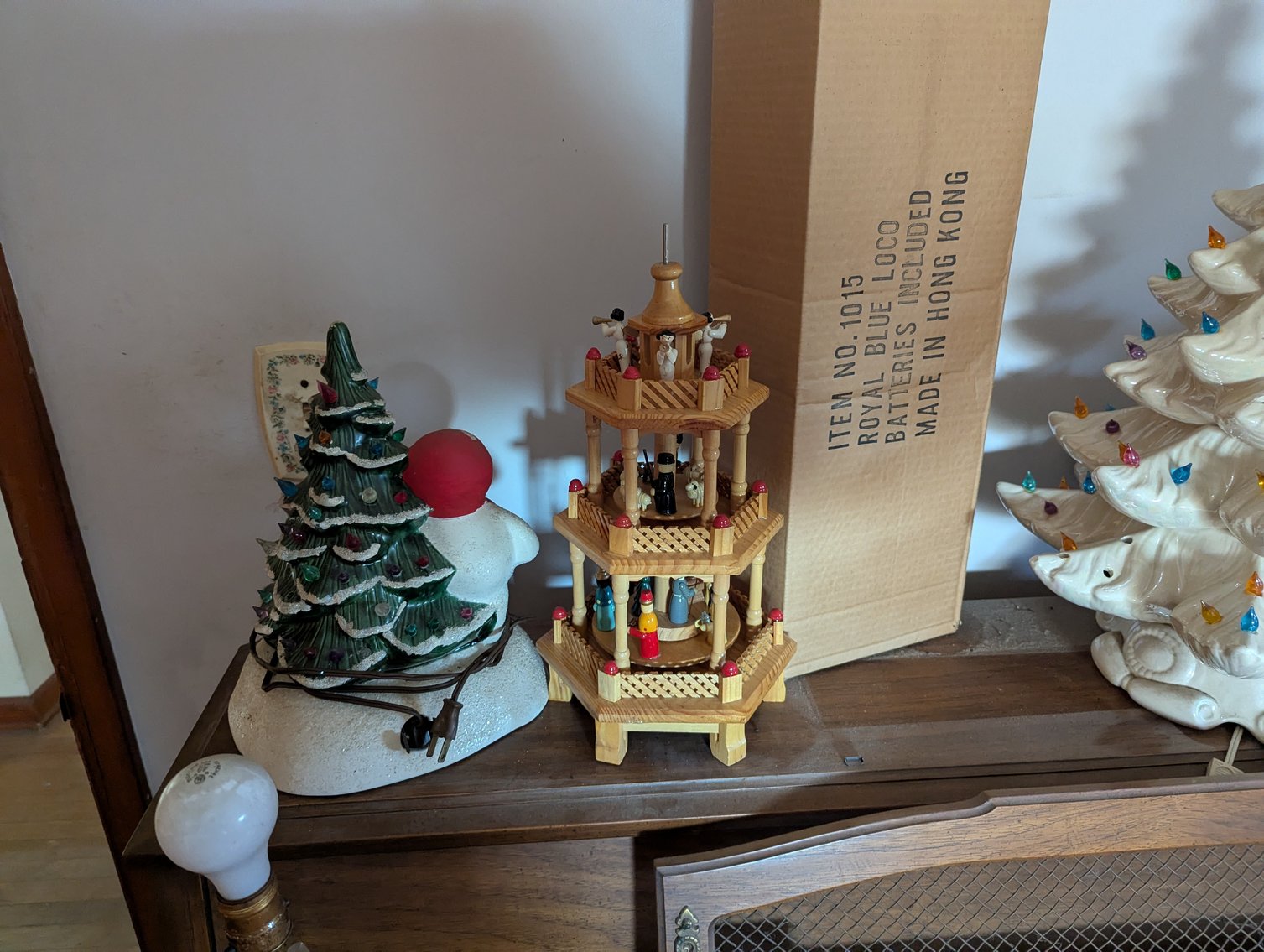 Image for 3 ADJOINING WATERFRONT PARCELS ~ 3BR HOME/ 2 PIERS/ 1.59 +/- TOTAL ACRES/ FISHING GEAR, COLLECTIBLES, HOUSEHOLD ITEMS, & TOOLS