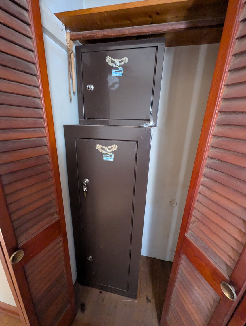 Image for 3 ADJOINING WATERFRONT PARCELS ~ 3BR HOME/ 2 PIERS/ 1.59 +/- TOTAL ACRES/ FISHING GEAR, COLLECTIBLES, HOUSEHOLD ITEMS, & TOOLS