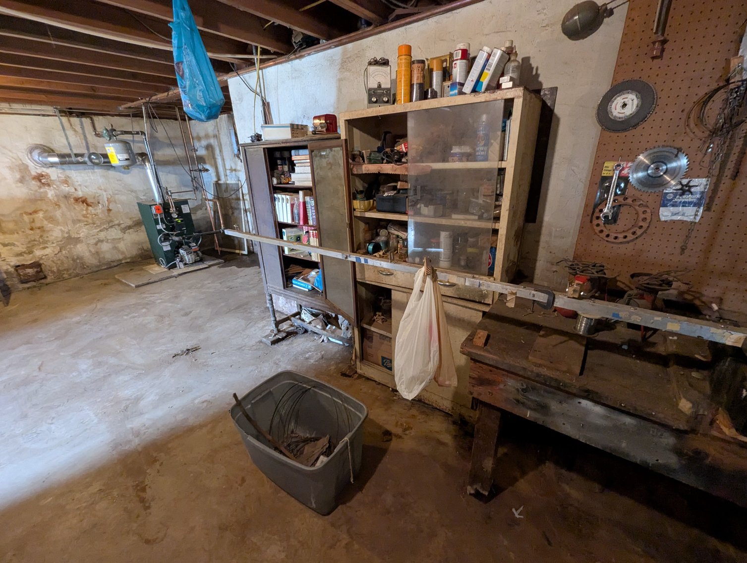 Image for 3 ADJOINING WATERFRONT PARCELS ~ 3BR HOME/ 2 PIERS/ 1.59 +/- TOTAL ACRES/ FISHING GEAR, COLLECTIBLES, HOUSEHOLD ITEMS, & TOOLS