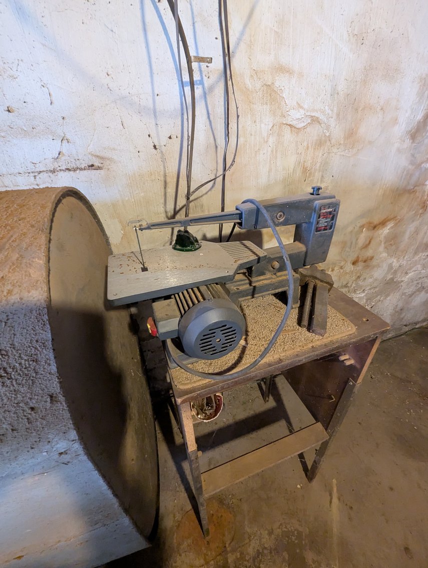 Image for 3 ADJOINING WATERFRONT PARCELS ~ 3BR HOME/ 2 PIERS/ 1.59 +/- TOTAL ACRES/ FISHING GEAR, COLLECTIBLES, HOUSEHOLD ITEMS, & TOOLS