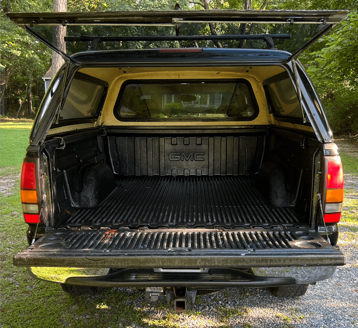 Image for 2005 GMC Sierra Pick up Truck