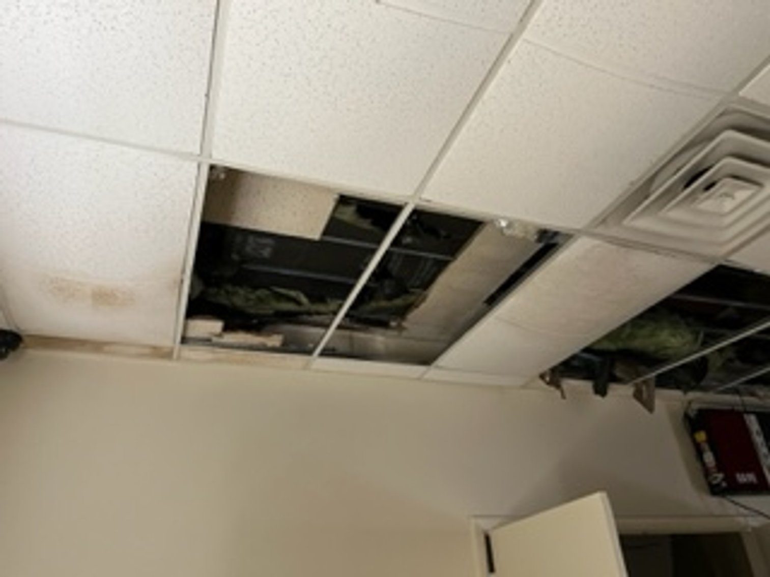 Image for Foreclosure Auction: 2712 Chamberlayne Ave