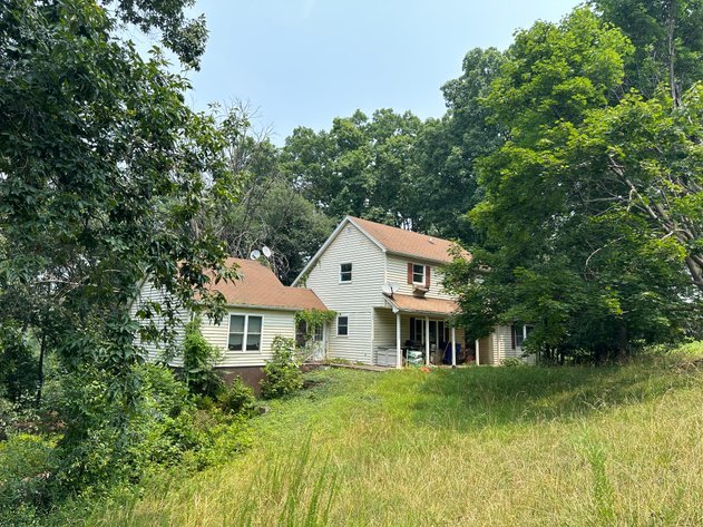 Image for Selling for the Estate of  Geoffrey Peterson . 3 Bed / 2 Bath 2247 Sq. with a large unfinished basement .