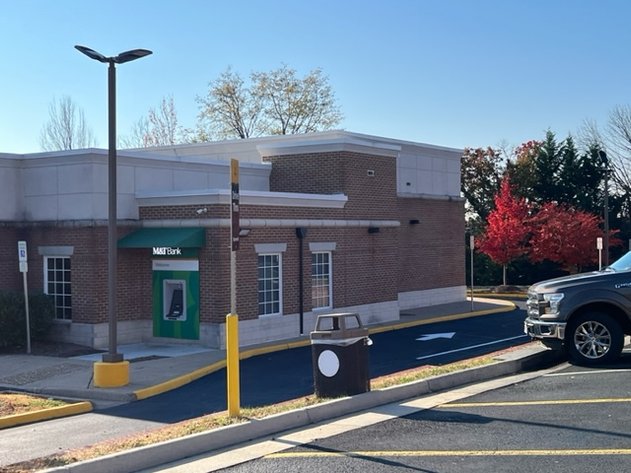 Image for Bank Ordered Foreclosure - Loudoun Co. - Income Producing Bank Branch Office - Leased w Long Term Tenant -  341 E. Market St Leesburg VA 20176