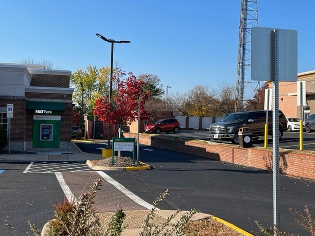 Image for Bank Ordered Foreclosure - Loudoun Co. - Income Producing Bank Branch Office - Leased w Long Term Tenant -  341 E. Market St Leesburg VA 20176