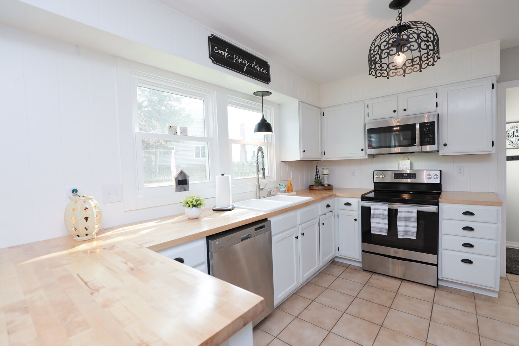 Image for 4BR/2.5BA Home Auction in Richmond's West End - 2035 Cambridge Dr