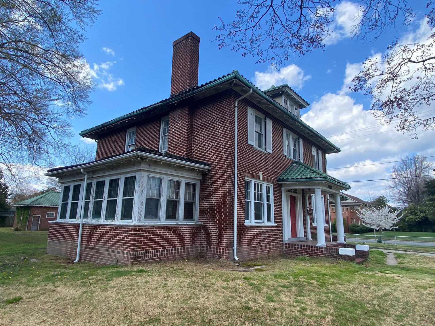 Image for Richmond VA - 2,792 SF Former Nursing Home - Zoned R-48 Multi Family Residential - 3822 Chamberlayne AVE