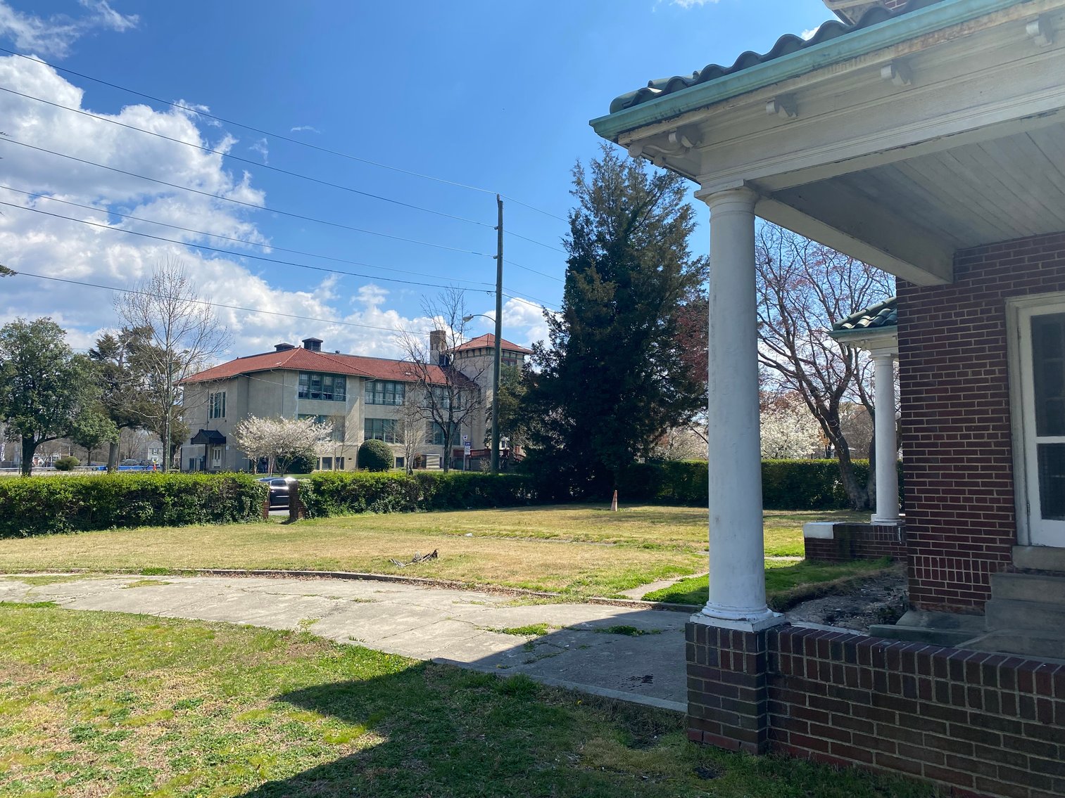 Image for Richmond VA - 2,792 SF Former Nursing Home - Zoned R-48 Multi Family Residential - 3822 Chamberlayne AVE