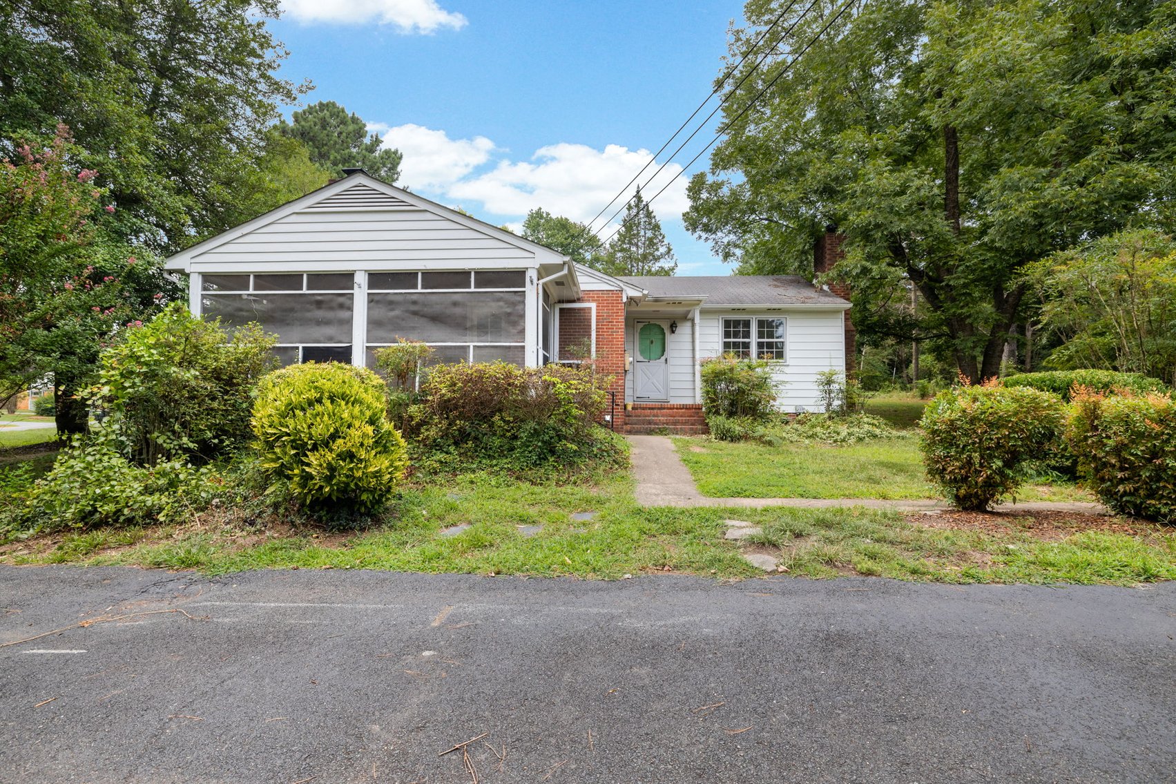 Image for 4 Bed/2.5 Bath Quaint Brick Ranch Minutes Outside of Short Pump - 11992 S Anna Dr