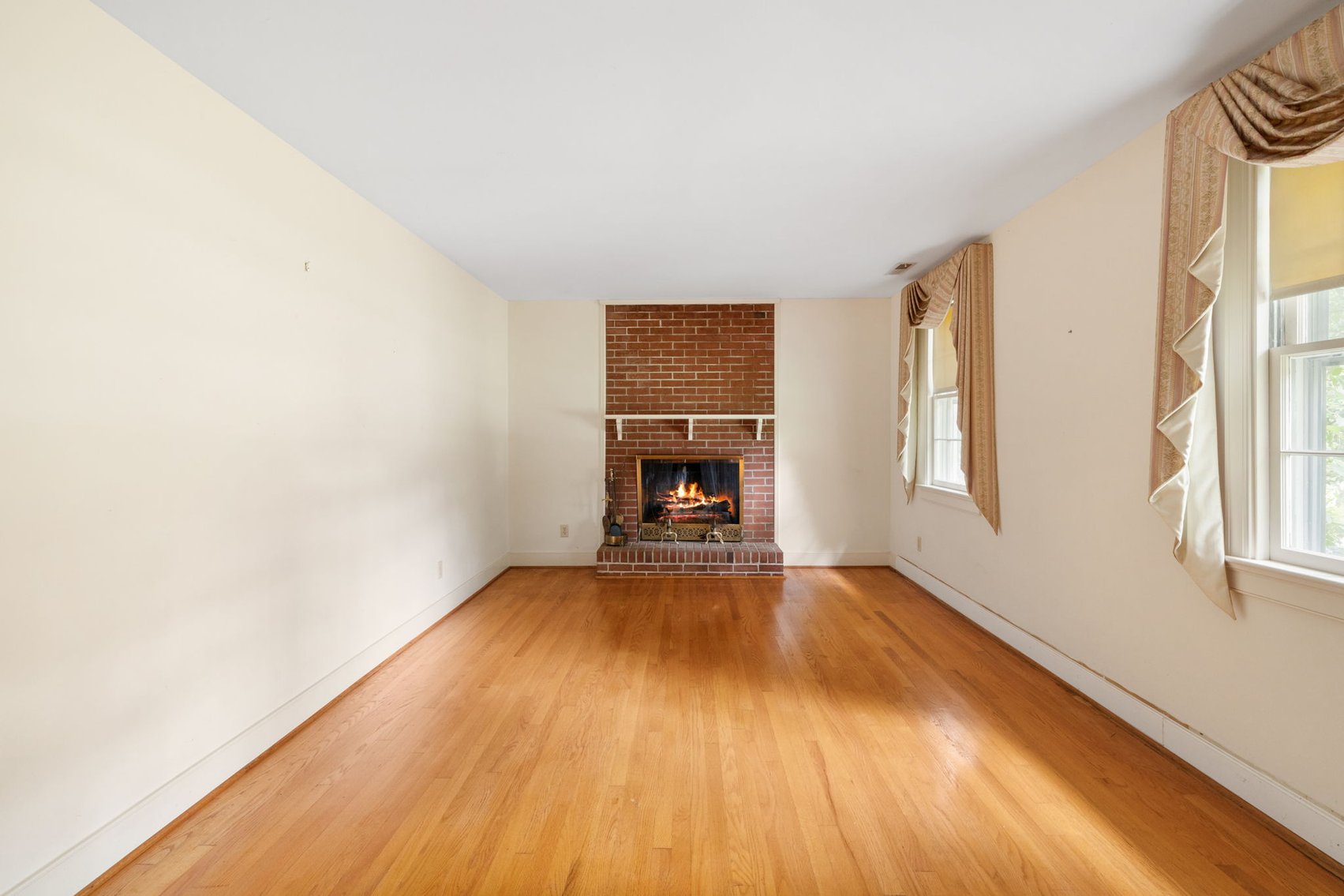 Image for 4 Bed/2.5 Bath Quaint Brick Ranch Minutes Outside of Short Pump - 11992 S Anna Dr