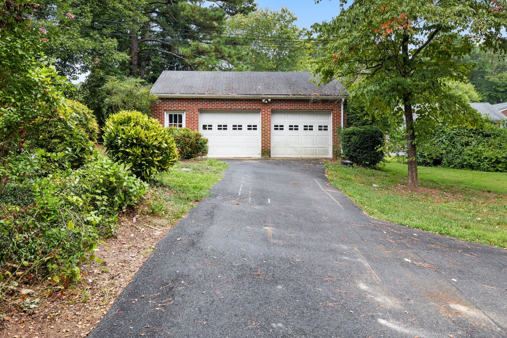 Image for 4 Bed/2.5 Bath Quaint Brick Ranch Minutes Outside of Short Pump - 11992 S Anna Dr