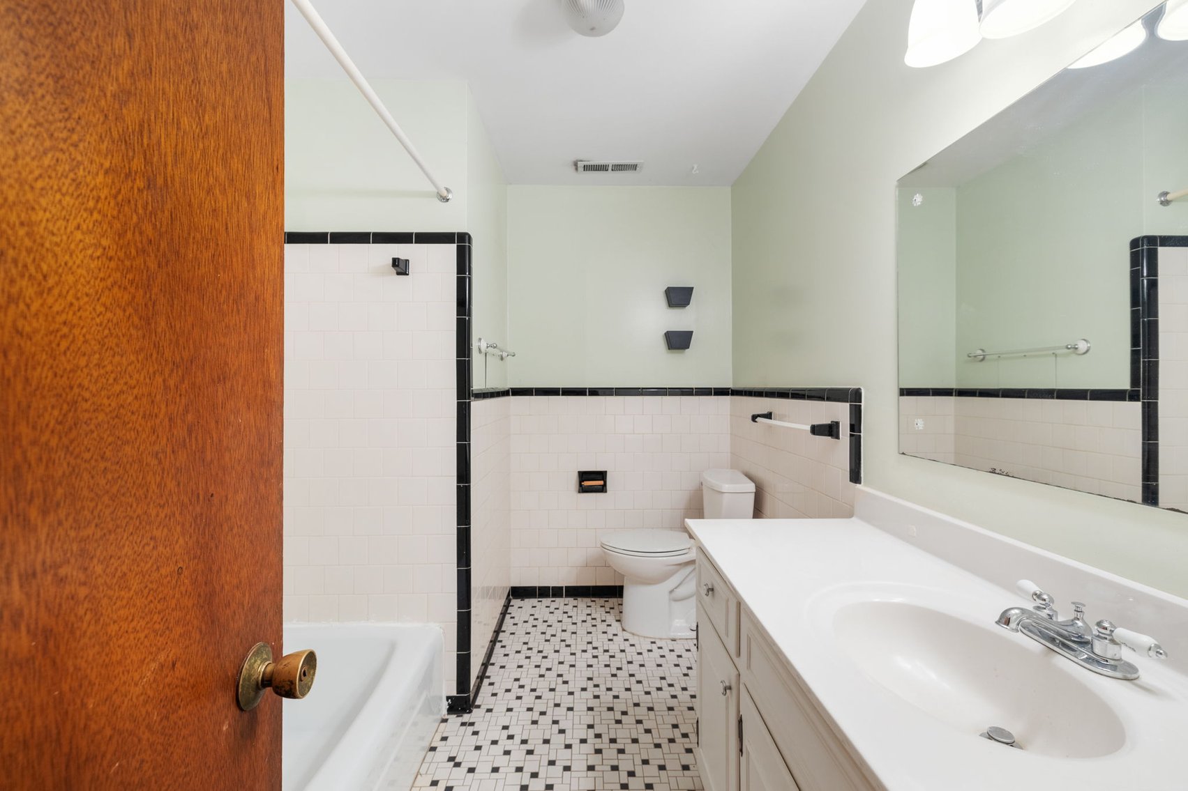 Image for 4 Bed/2.5 Bath Quaint Brick Ranch Minutes Outside of Short Pump - 11992 S Anna Dr