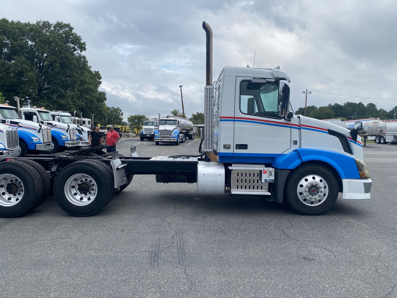 Image for US Bankruptcy Ordered Heavy Truck Auction