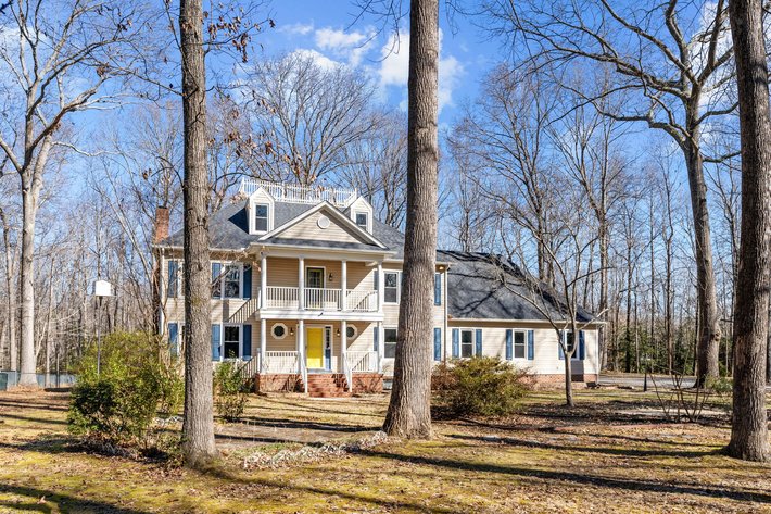 Image for Historic Pine Slash Estate - 10-Acre Colonial with Lake Frontage & Civil War Features - Former Patrick Henry Land!