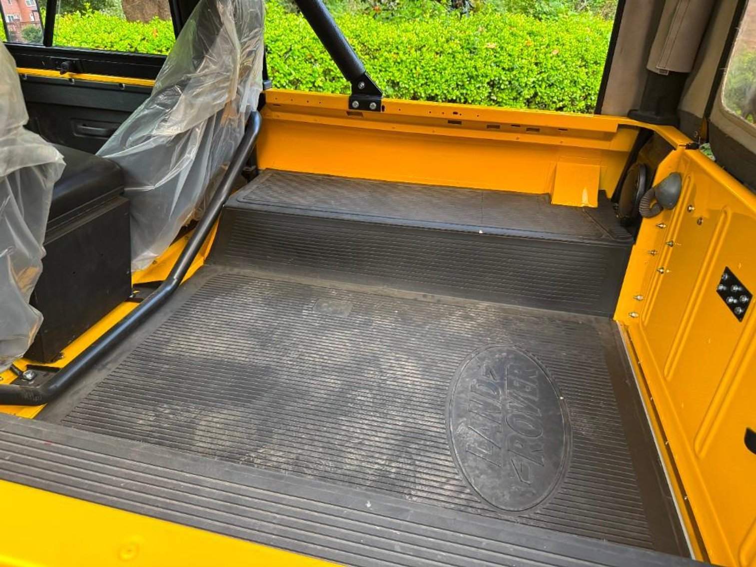 Image for 1994 Land Rover Defender 90 NAS