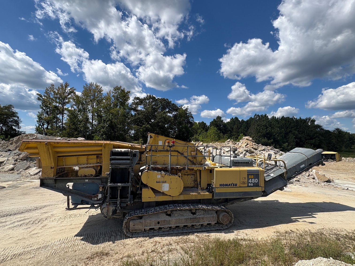 Image for Heavy Equipment Auction - 2006 Komatsu BR480RG Mobile Jaw Crusher