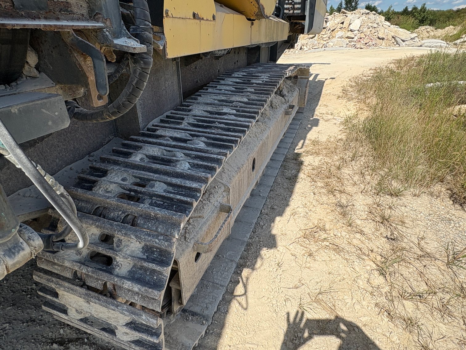 Image for Heavy Equipment Auction - 2006 Komatsu BR480RG Mobile Jaw Crusher