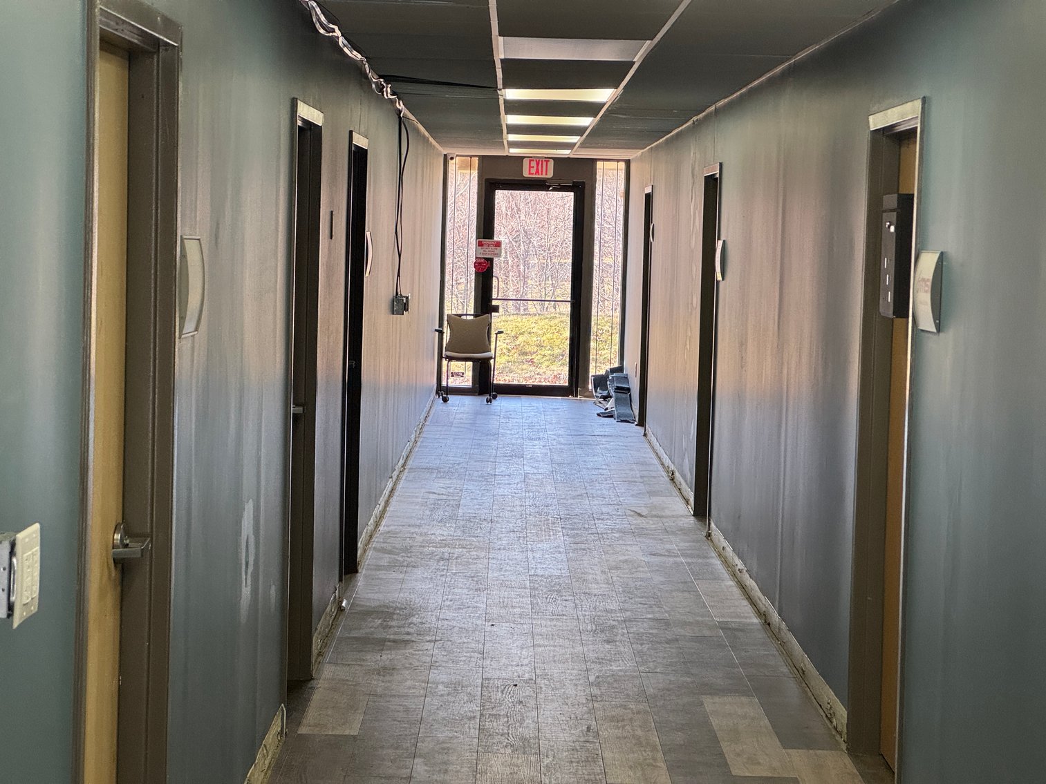 Image for Trustee Ordered Foreclosure Sale – Multi-Tenant Commercial Building – Income Producing – 1712 Clubhouse Rd, Reston, VA – Live & Online Auction