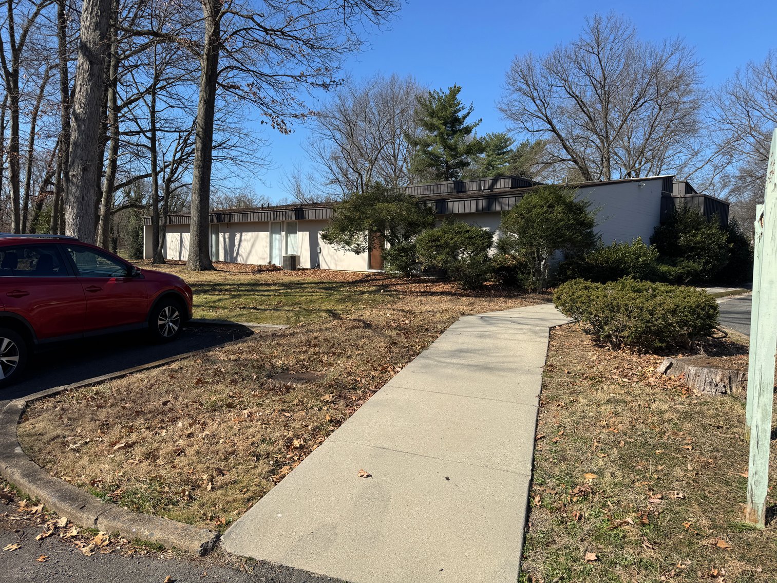 Image for Trustee Ordered Foreclosure Sale – Multi-Tenant Commercial Building – Income Producing – 1712 Clubhouse Rd, Reston, VA – Live & Online Auction