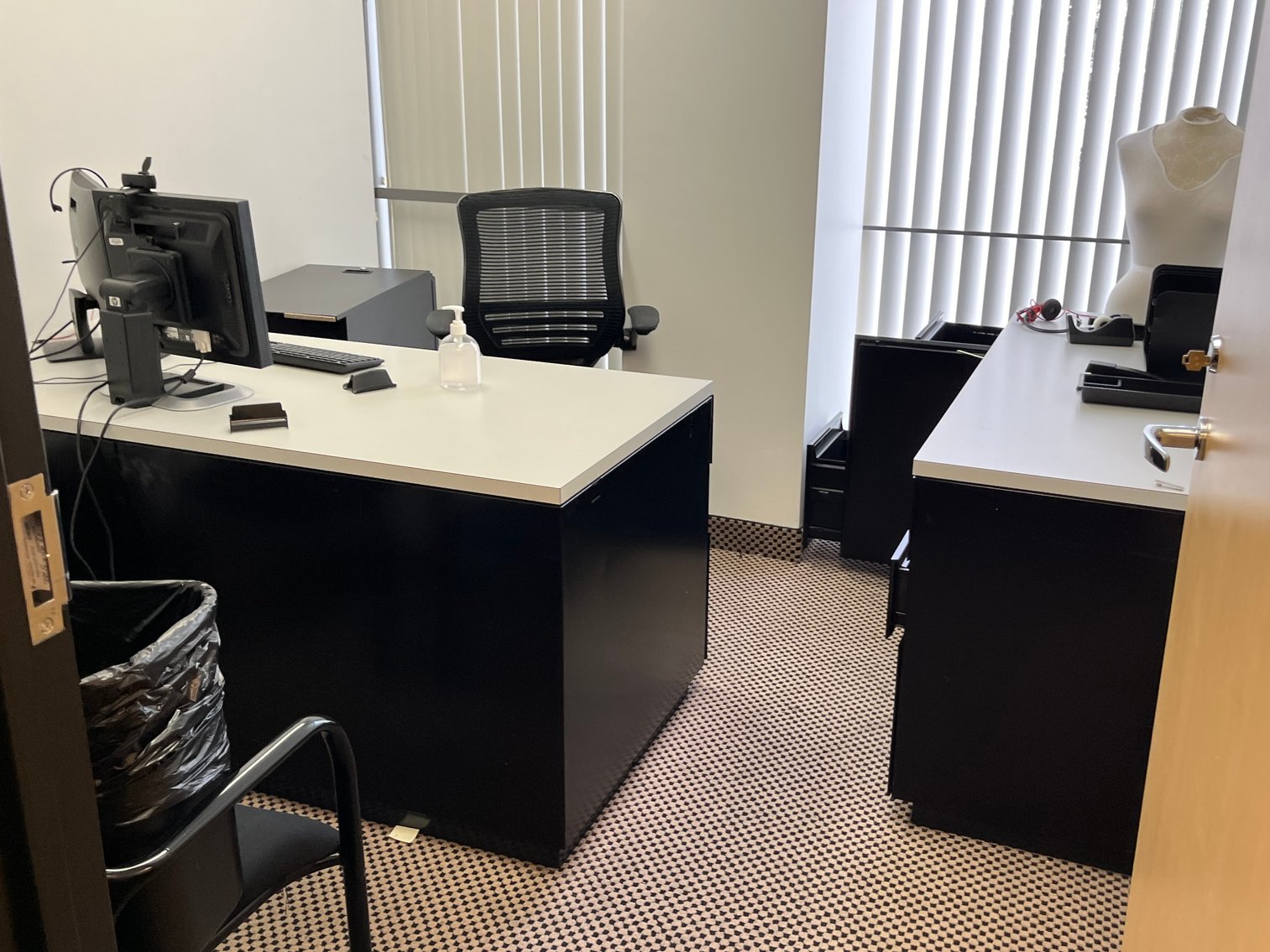 Image for School of Design/ Media Arts/Fashion Liquidation Formerly Art Institute of Dallas