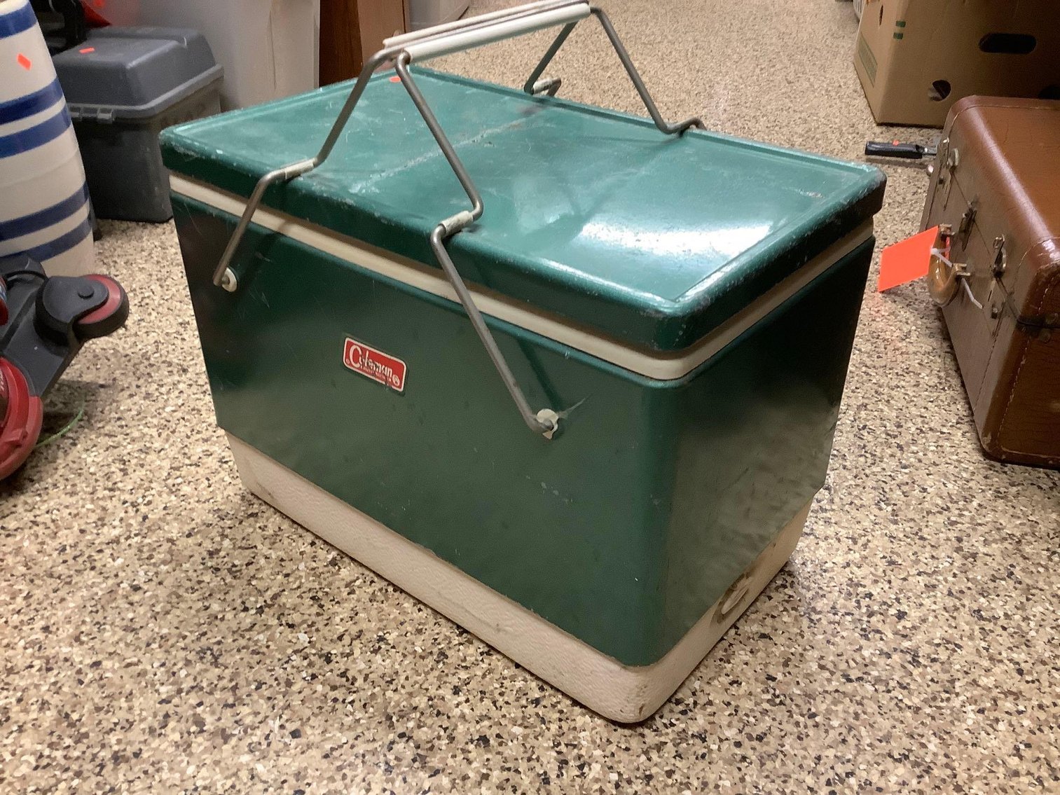 Image for Furniture, collectibles, household-Main back