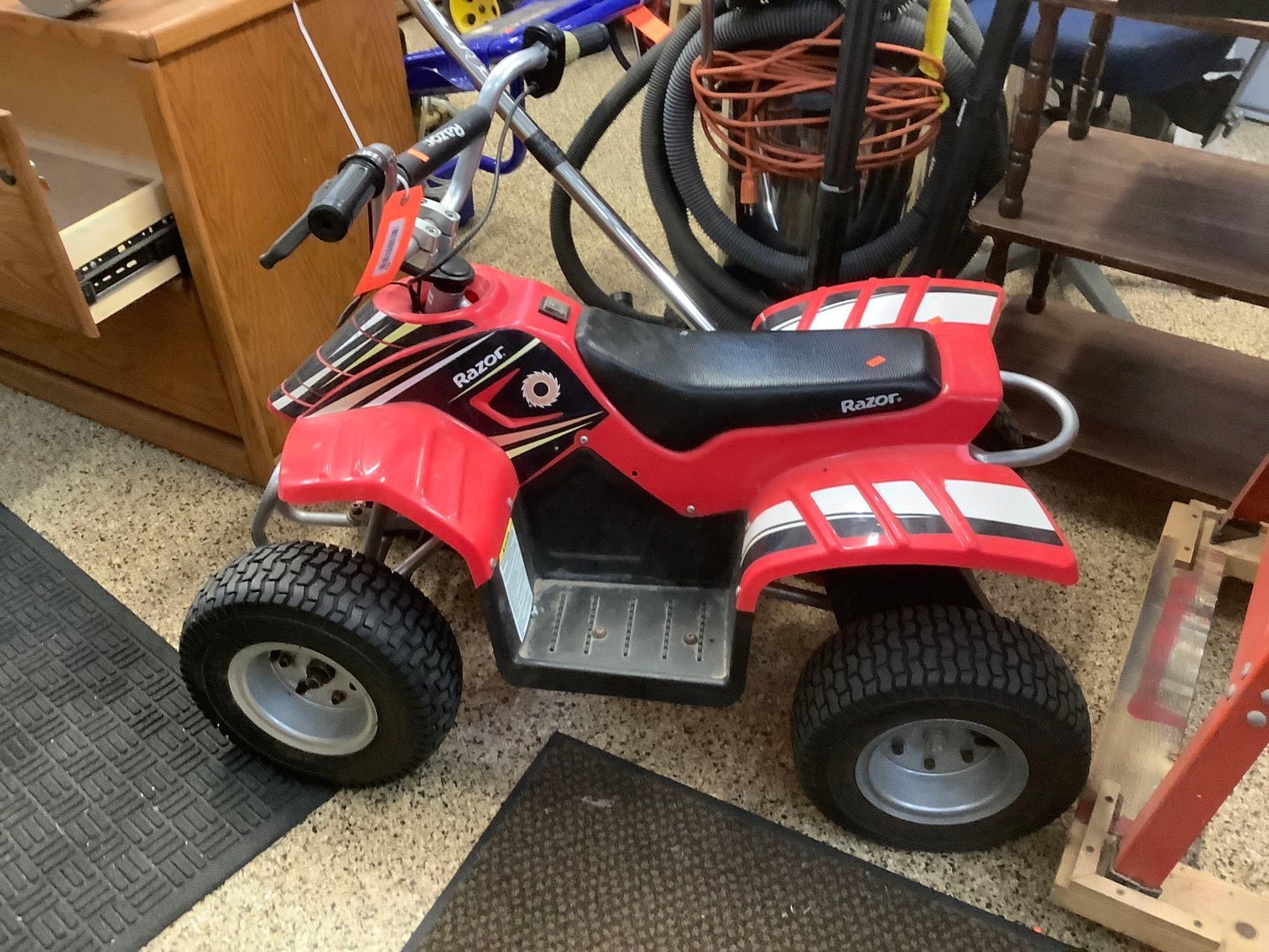 Image for Furniture, collectibles, household-Main back