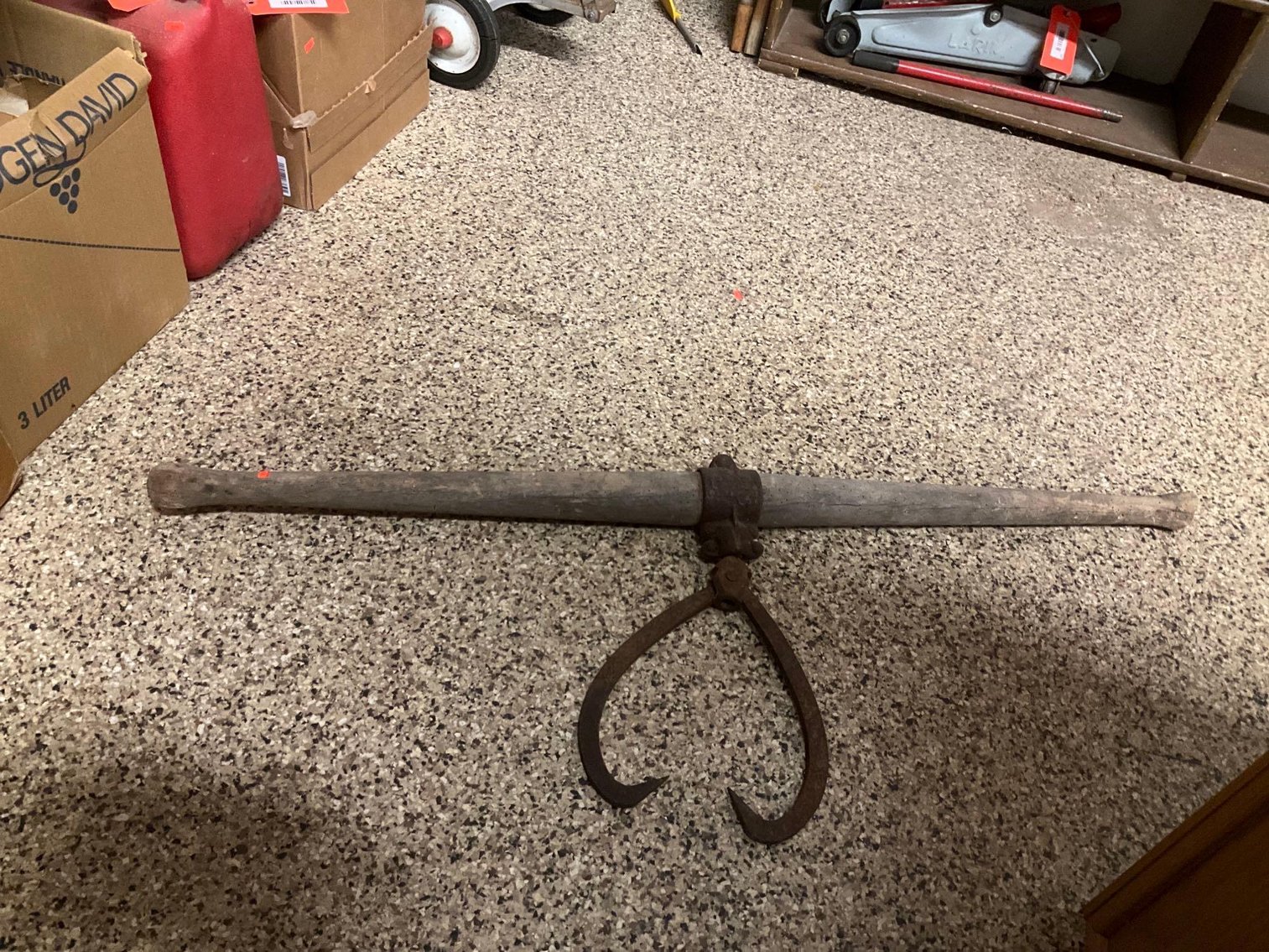 Image for Furniture, collectibles, household-Main back