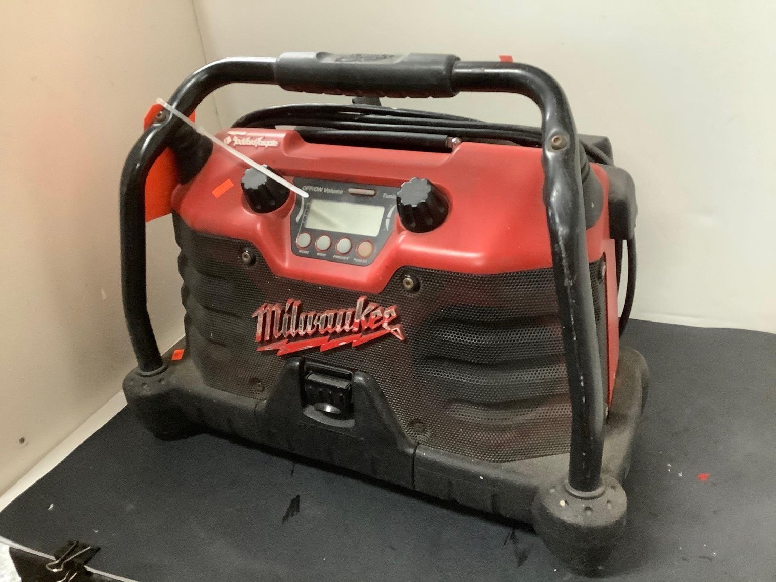 Image for Furniture, collectibles, household-Main back