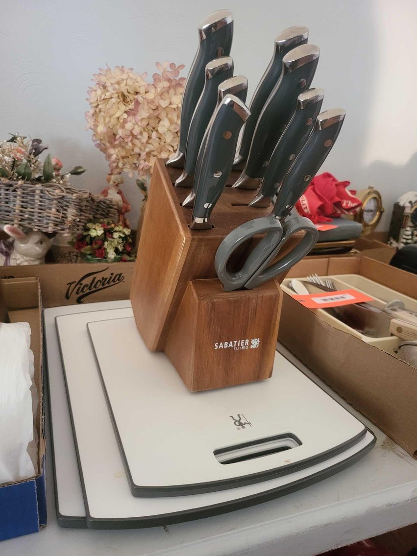 Image for Furniture, collectibles, household-Hazelwood Ln