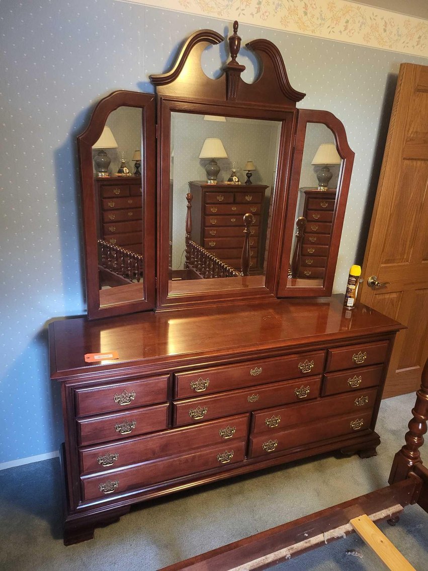 Image for Furniture, collectibles, household-Hazelwood Ln