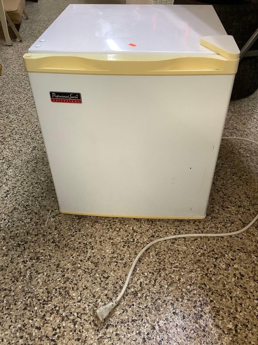 Image for Furniture, collectibles, household-Main front