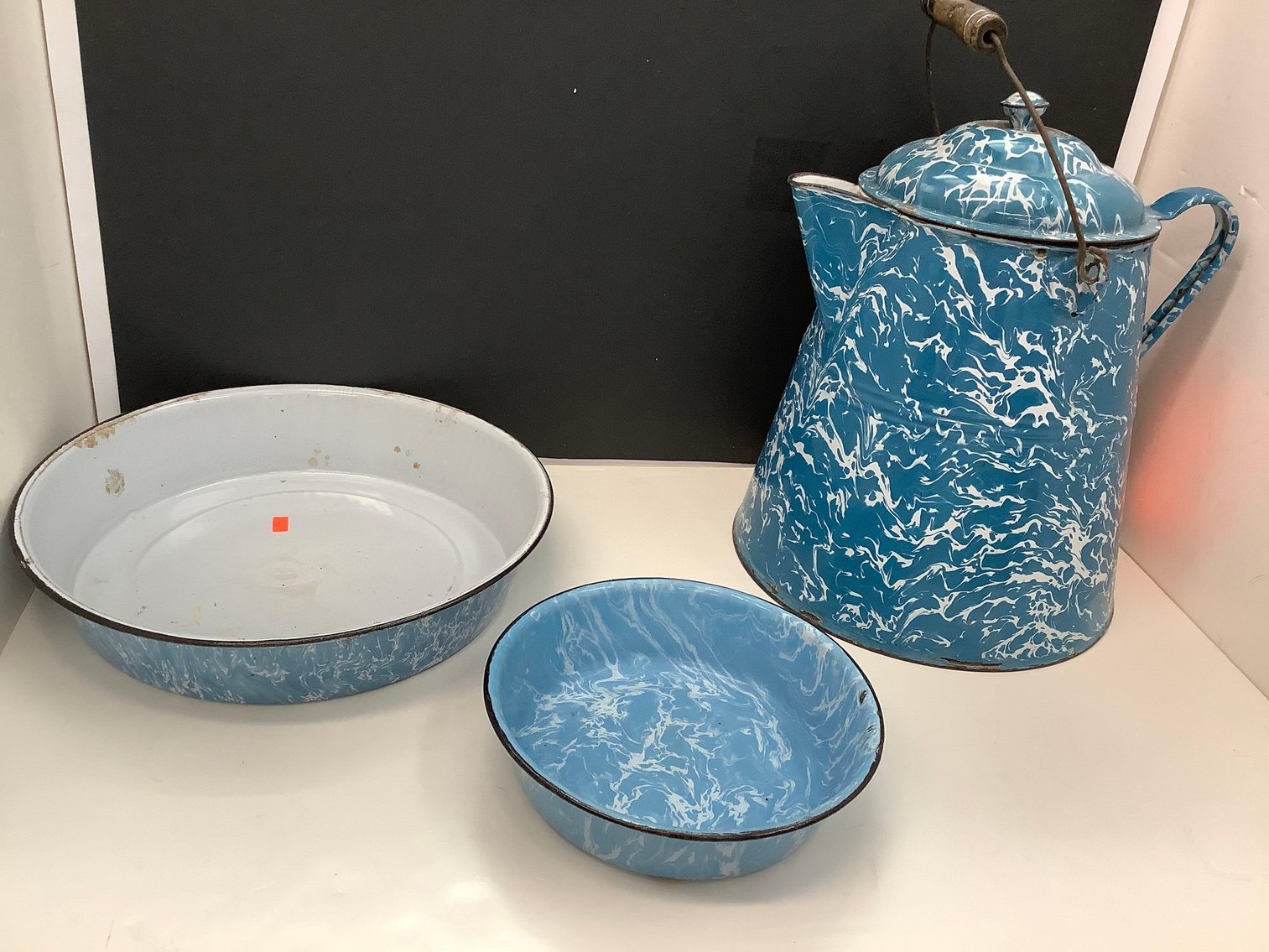 Image for Furniture, collectibles, household-Main front