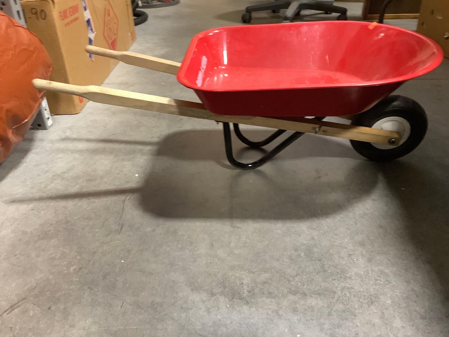 Image for Furniture, collectibles, household-New Building North