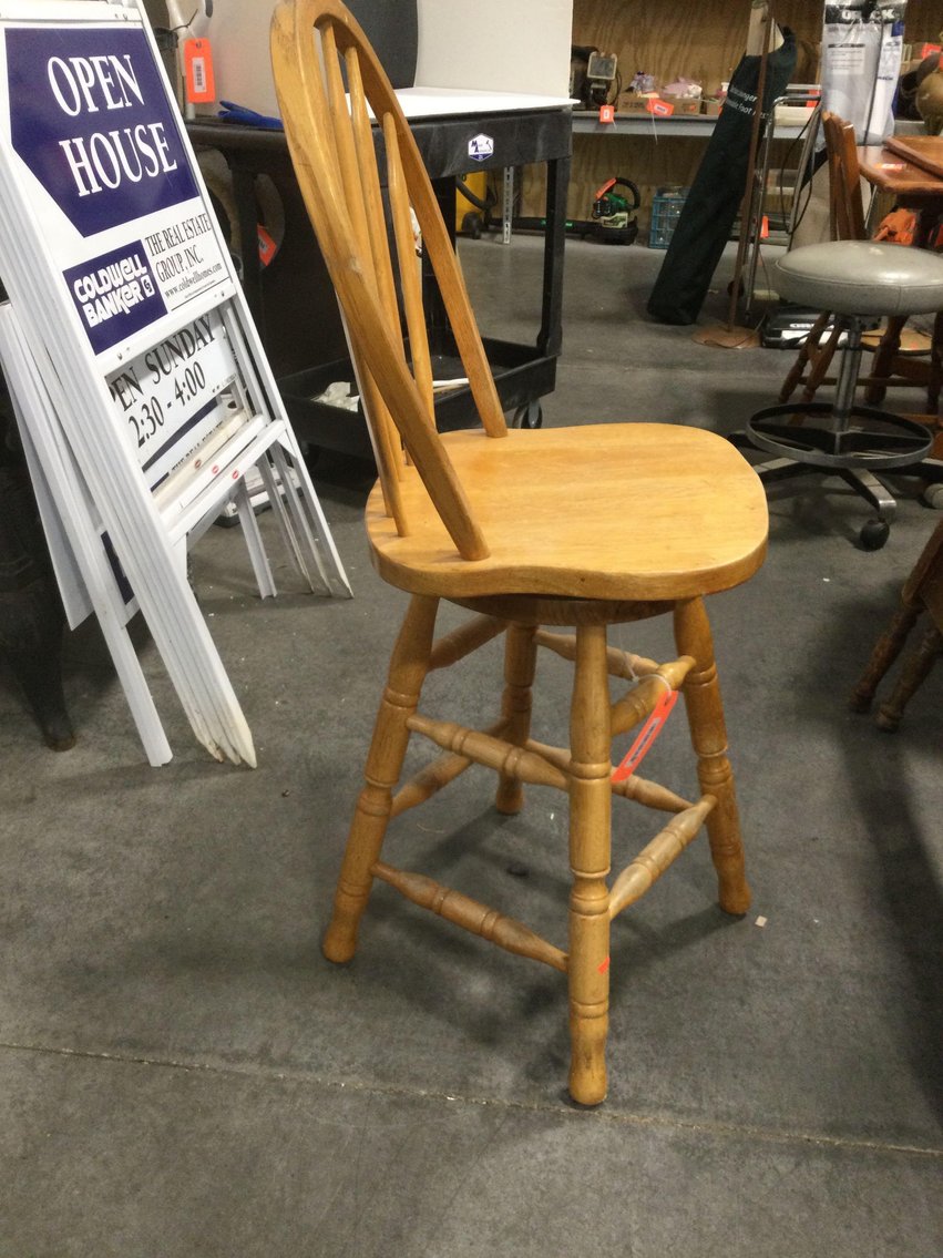 Image for Furniture, collectibles, household-New Building North