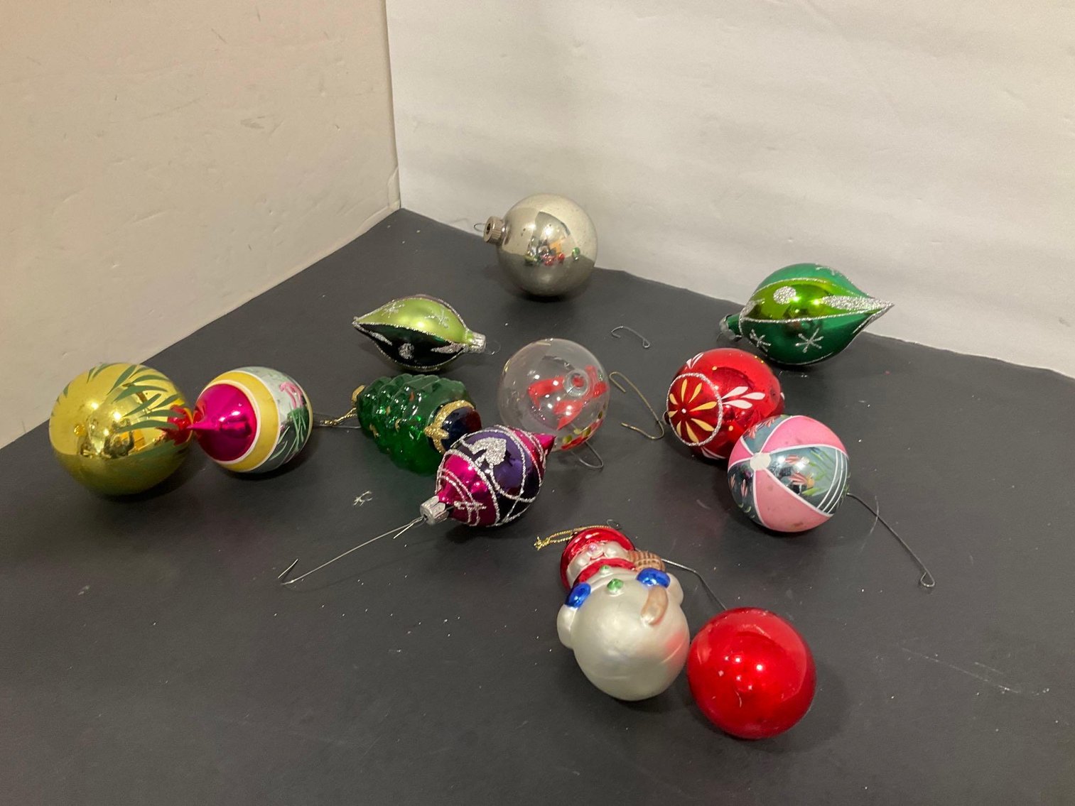 Image for Furniture, collectibles, household-New Building North