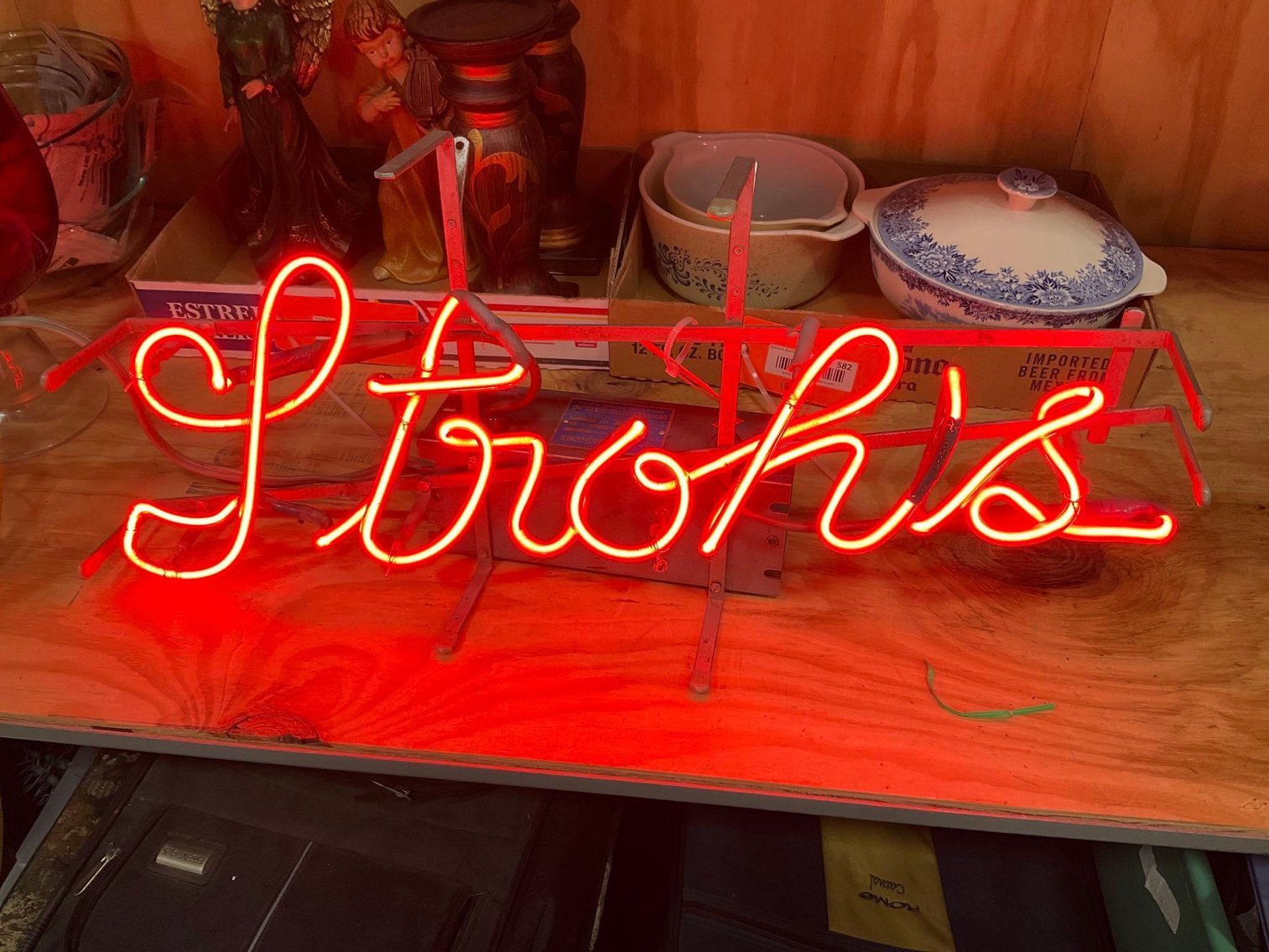 Image for Furniture, collectibles, household-New Building North