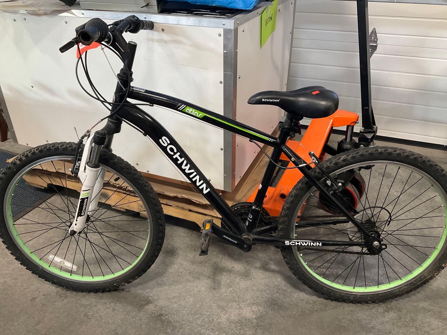 Image for Furniture, collectibles, household-New Building North