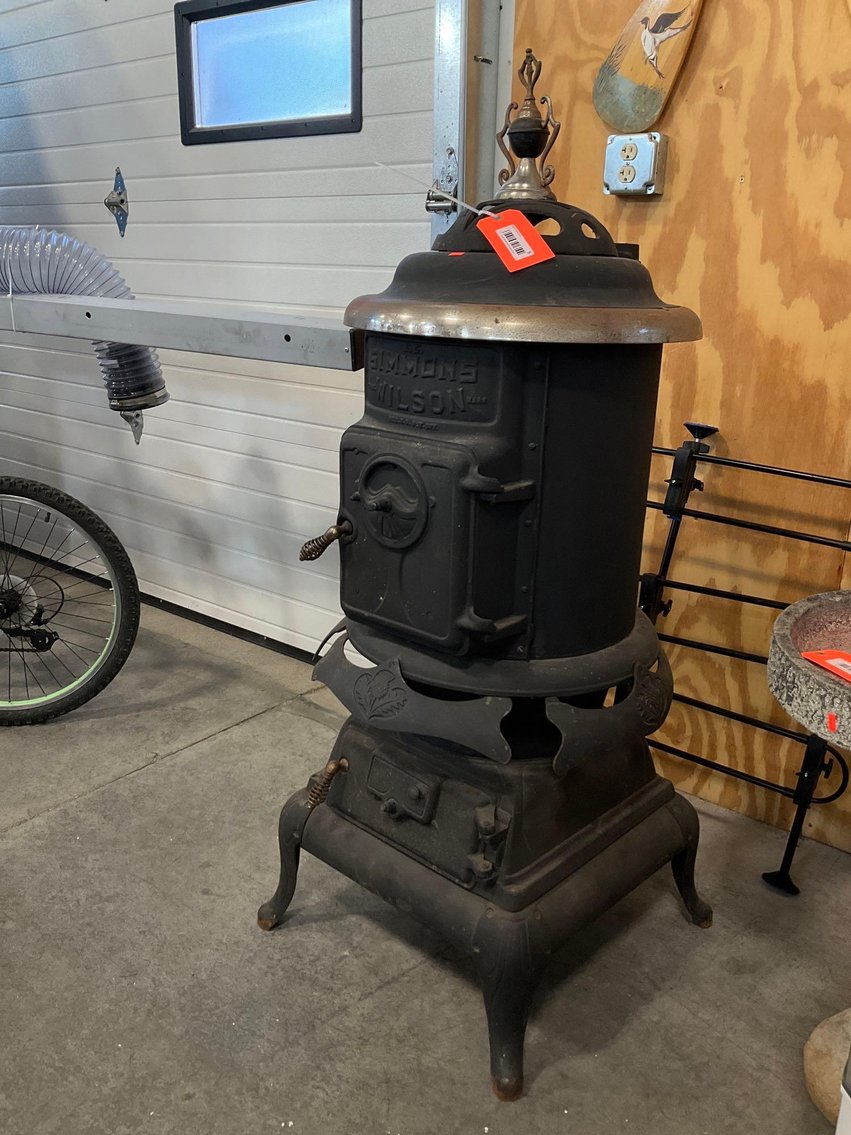 Image for Furniture, collectibles, household-New Building North