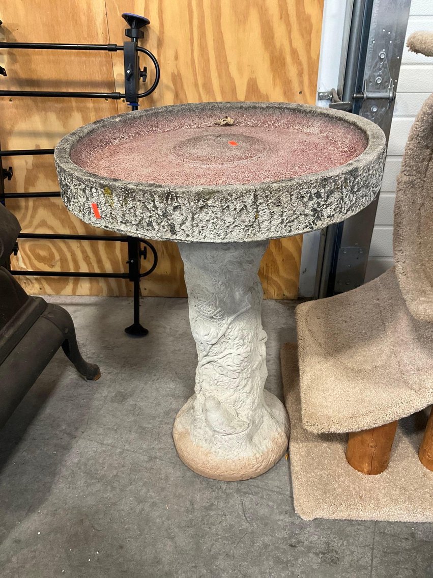 Image for Furniture, collectibles, household-New Building North