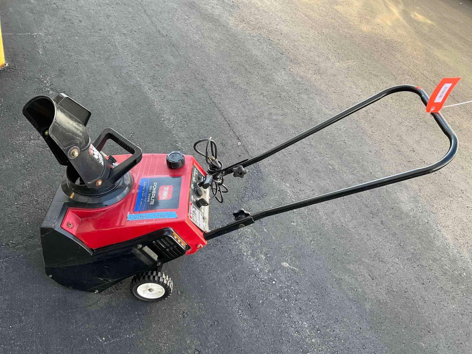 Image for Furniture, collectibles, household-New Building North