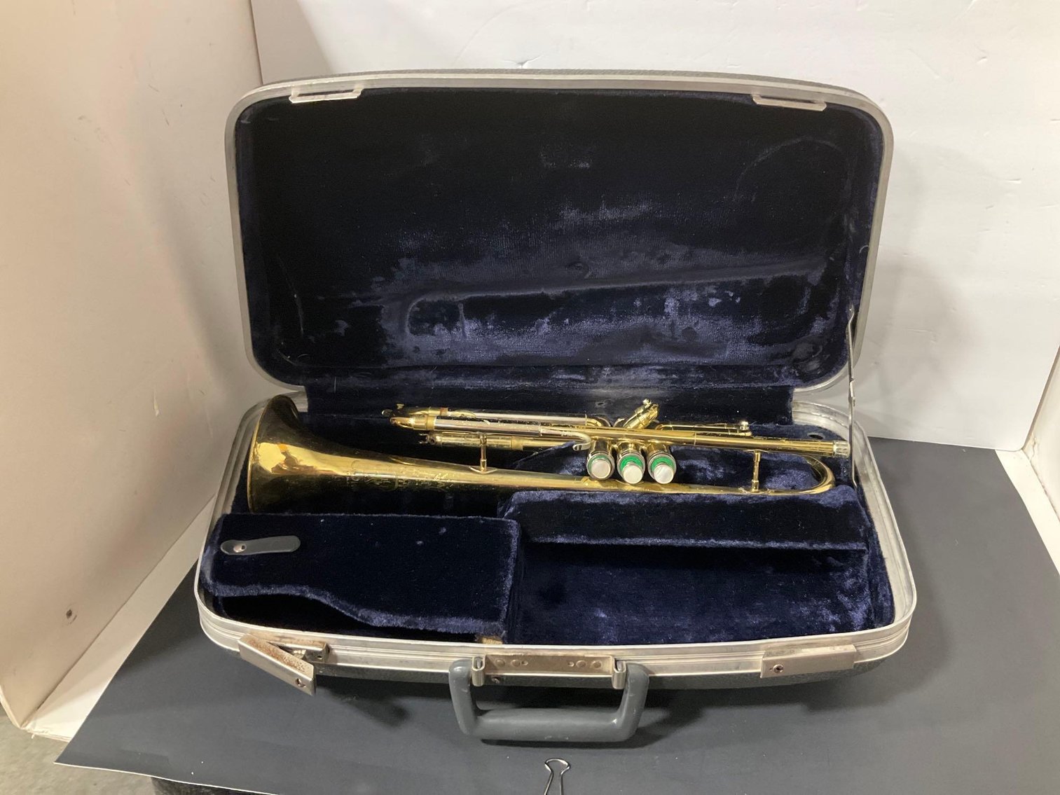 Image for Furniture, collectibles, household-New Building North