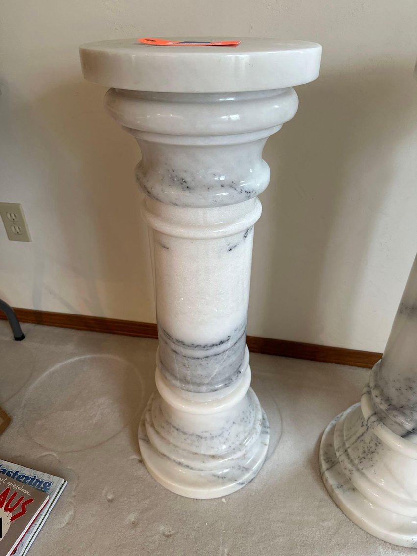 Image for Furniture, collectibles, household-Mariner Ln