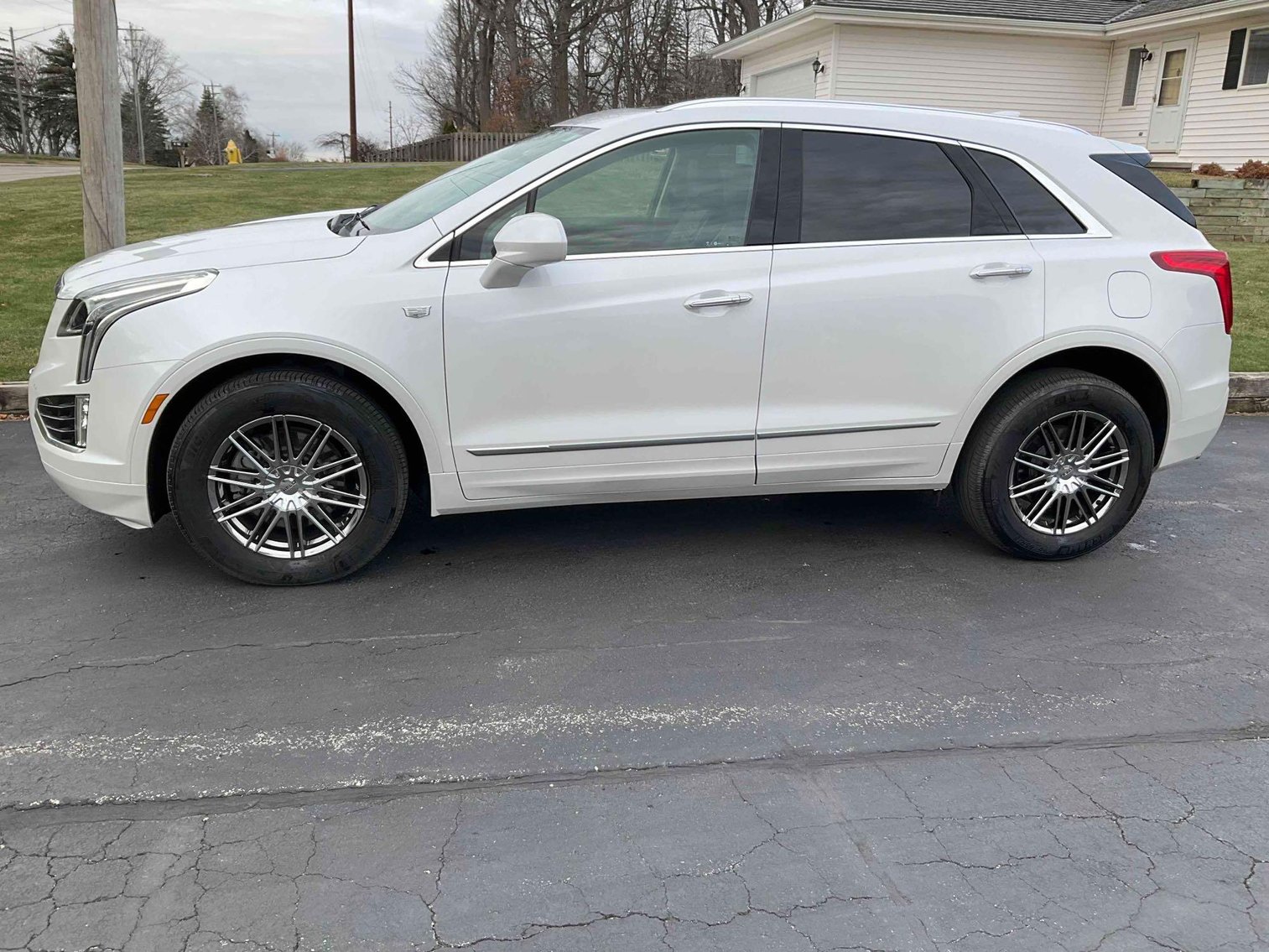 Image for Estate Vehicle 2017 Cadillac XT5 15,789 miles