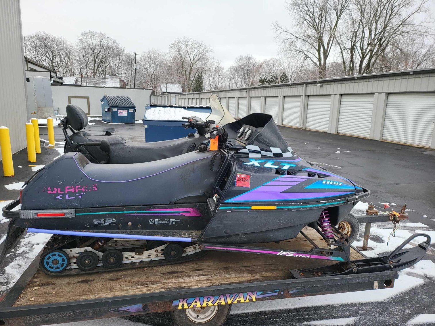 Image for Furniture, collectibles, household-Main office back