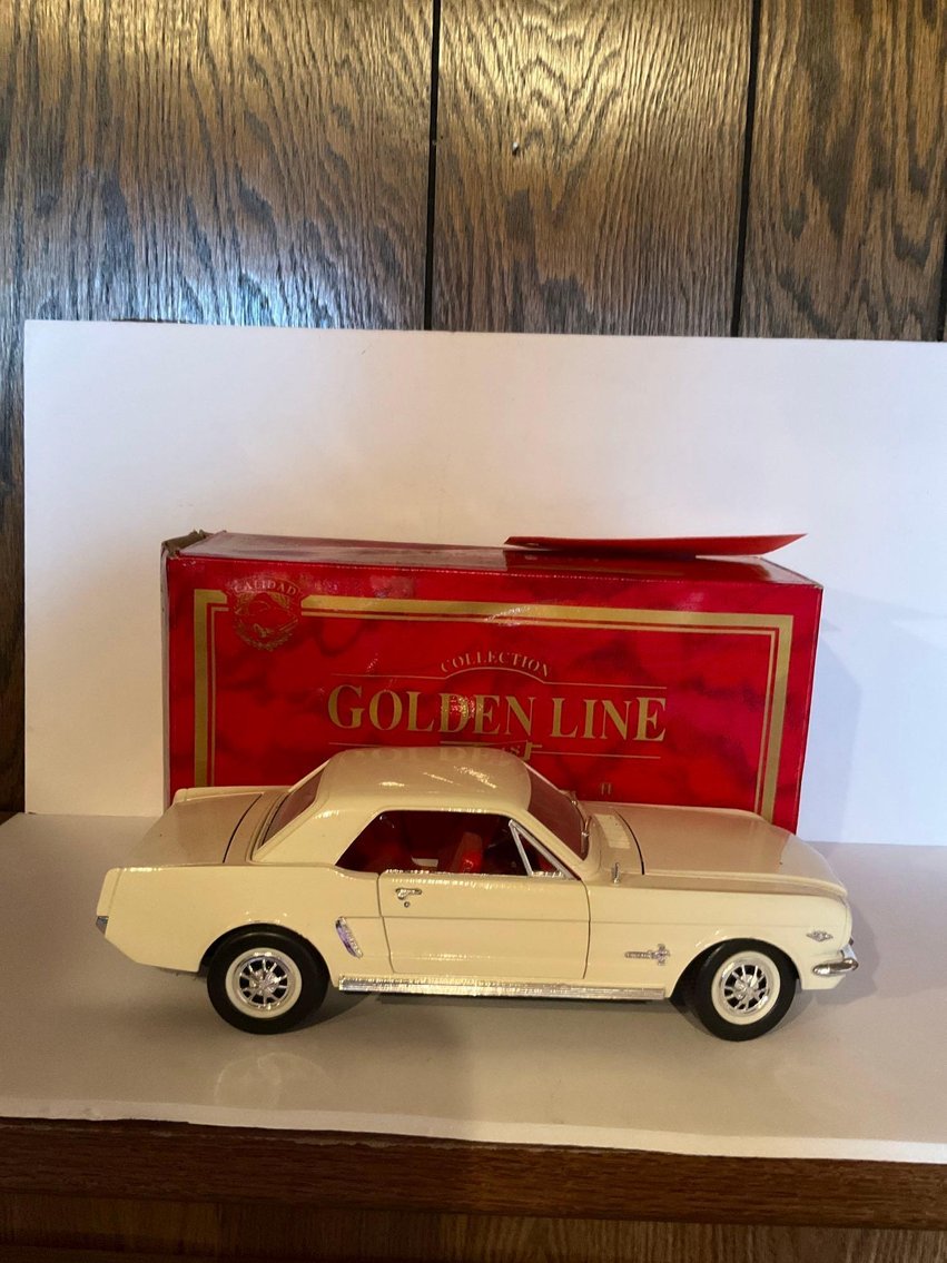 Image for Furniture, collectibles, NASCAR die cast cars, household-Gravel Pit Rd