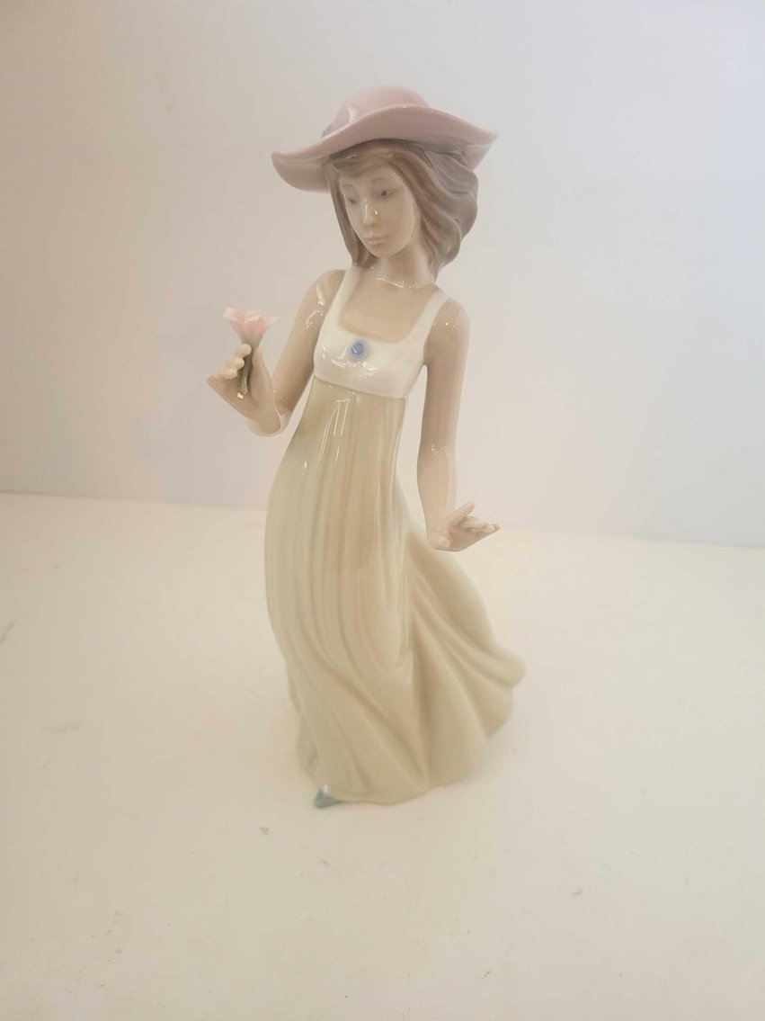 Image for Grand piano, furniture, collectibles, household- Delahaut St