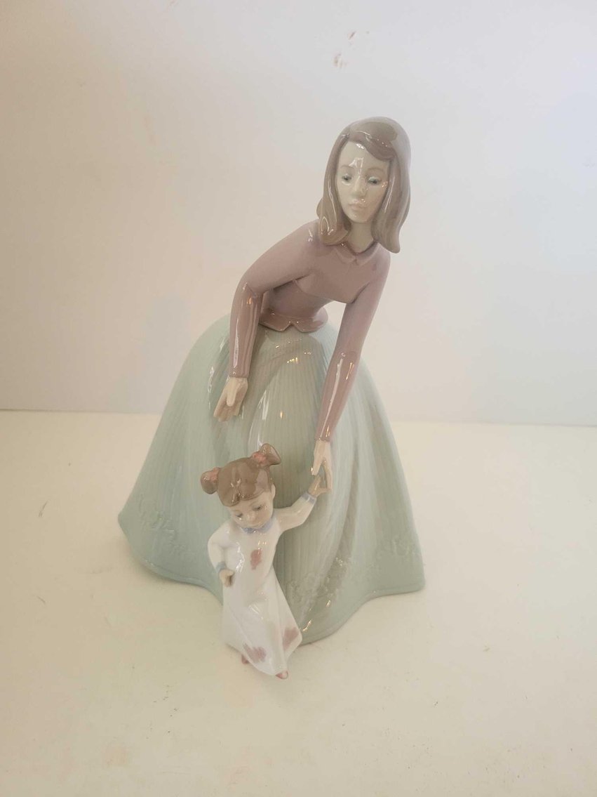 Image for Grand piano, furniture, collectibles, household- Delahaut St