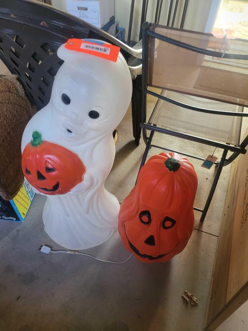 Image for Furniture, collectibles, household-Greenwald St