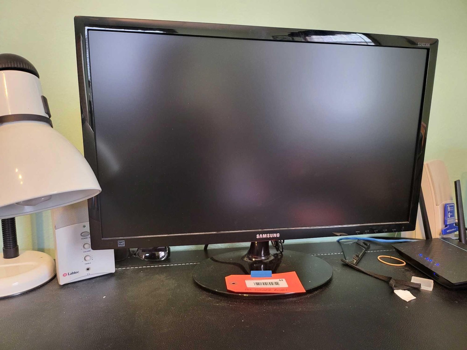 Image for Furniture, collectibles, household-Greenwald St